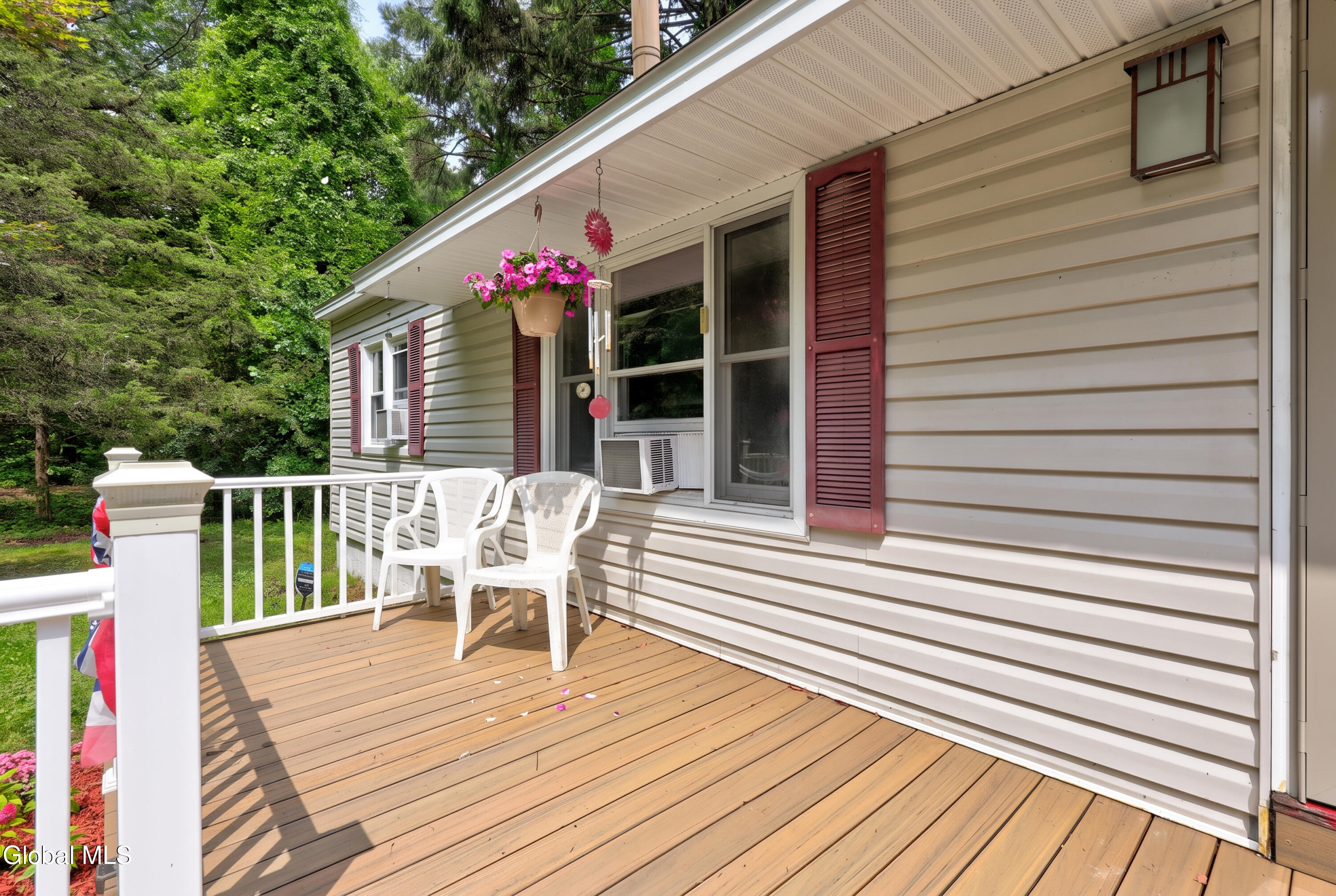 69 Ray Road Rexford NY 12148