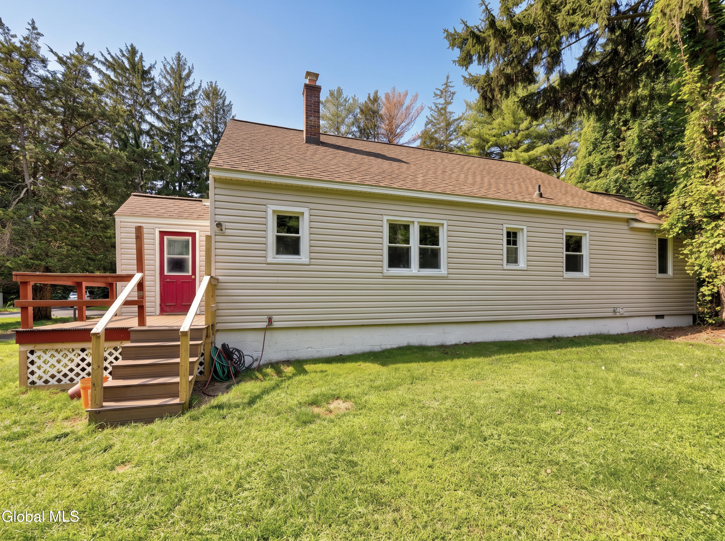 69 Ray Road Rexford NY 12148