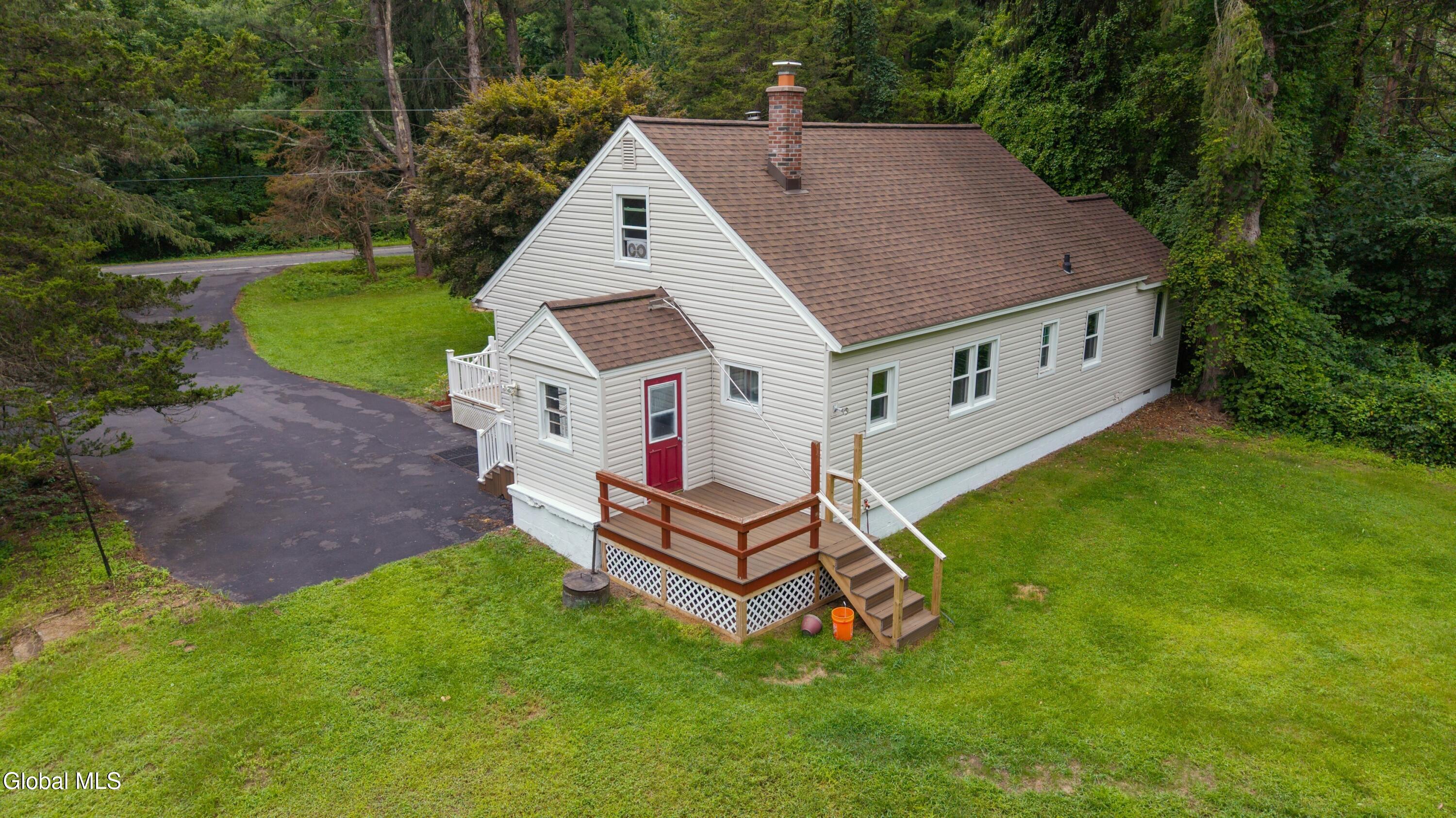 69 Ray Road Rexford NY 12148