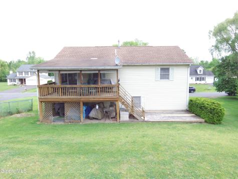 72 Magnolia Circle Ravena NY 12143