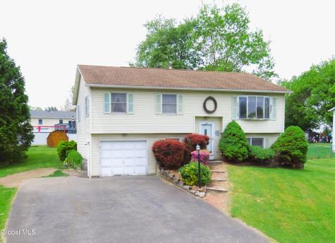 72 Magnolia Circle Ravena NY 12143