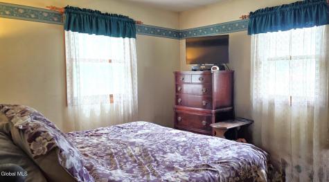 72 Magnolia Circle Ravena NY 12143
