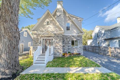 28 Everett Road Colonie NY 12205