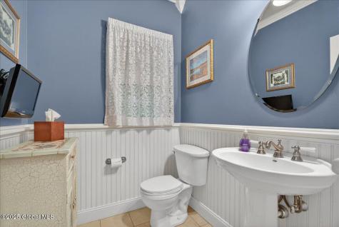624 Grooms Road Clifton Park NY 12065