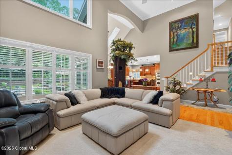 624 Grooms Road Clifton Park NY 12065