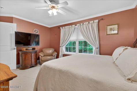 624 Grooms Road Clifton Park NY 12065