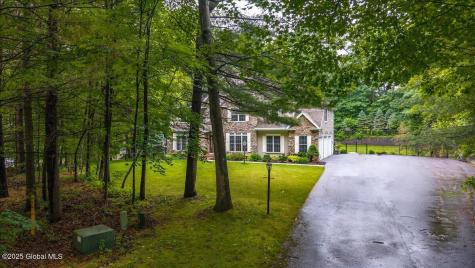624 Grooms Road Clifton Park NY 12065