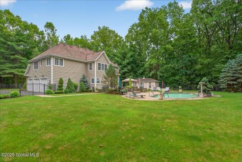 624 Grooms Road Clifton Park NY 12065