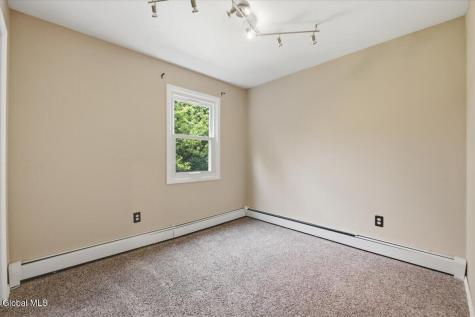 34 Skaarland Drive Burnt Hills NY 12027