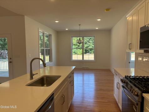 9 Brookhaven Court Saratoga Springs NY 12866