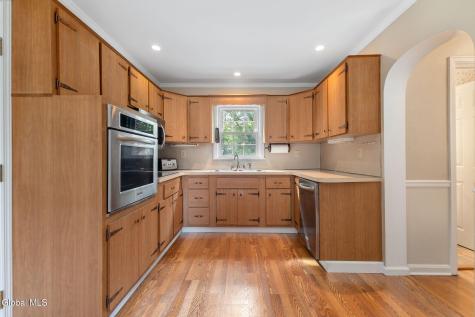 2039 Balltown Road Niskayuna NY 12309