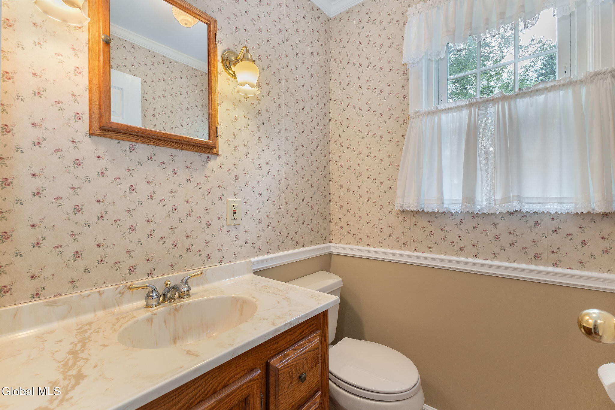 2039 Balltown Road Niskayuna NY 12309