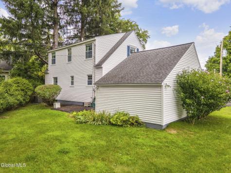 2039 Balltown Road Niskayuna NY 12309