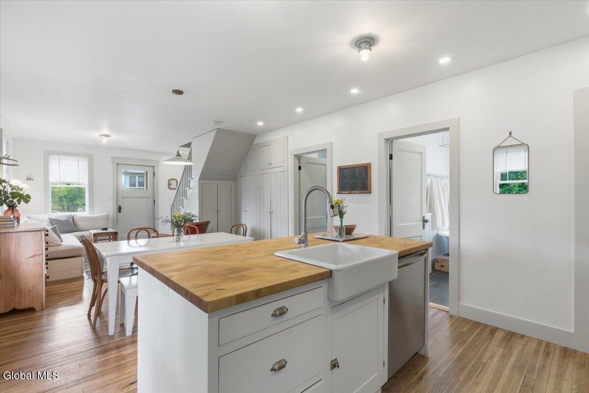 97 Main Avenue Wynantskill NY 12198