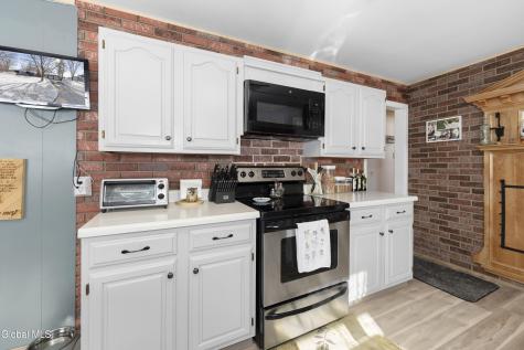 3 Corellis Drive Rensselaer NY 12144