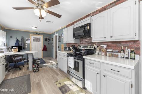 3 Corellis Drive Rensselaer NY 12144