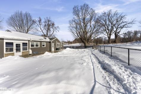 3 Corellis Drive Rensselaer NY 12144