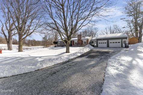 3 Corellis Drive Rensselaer NY 12144