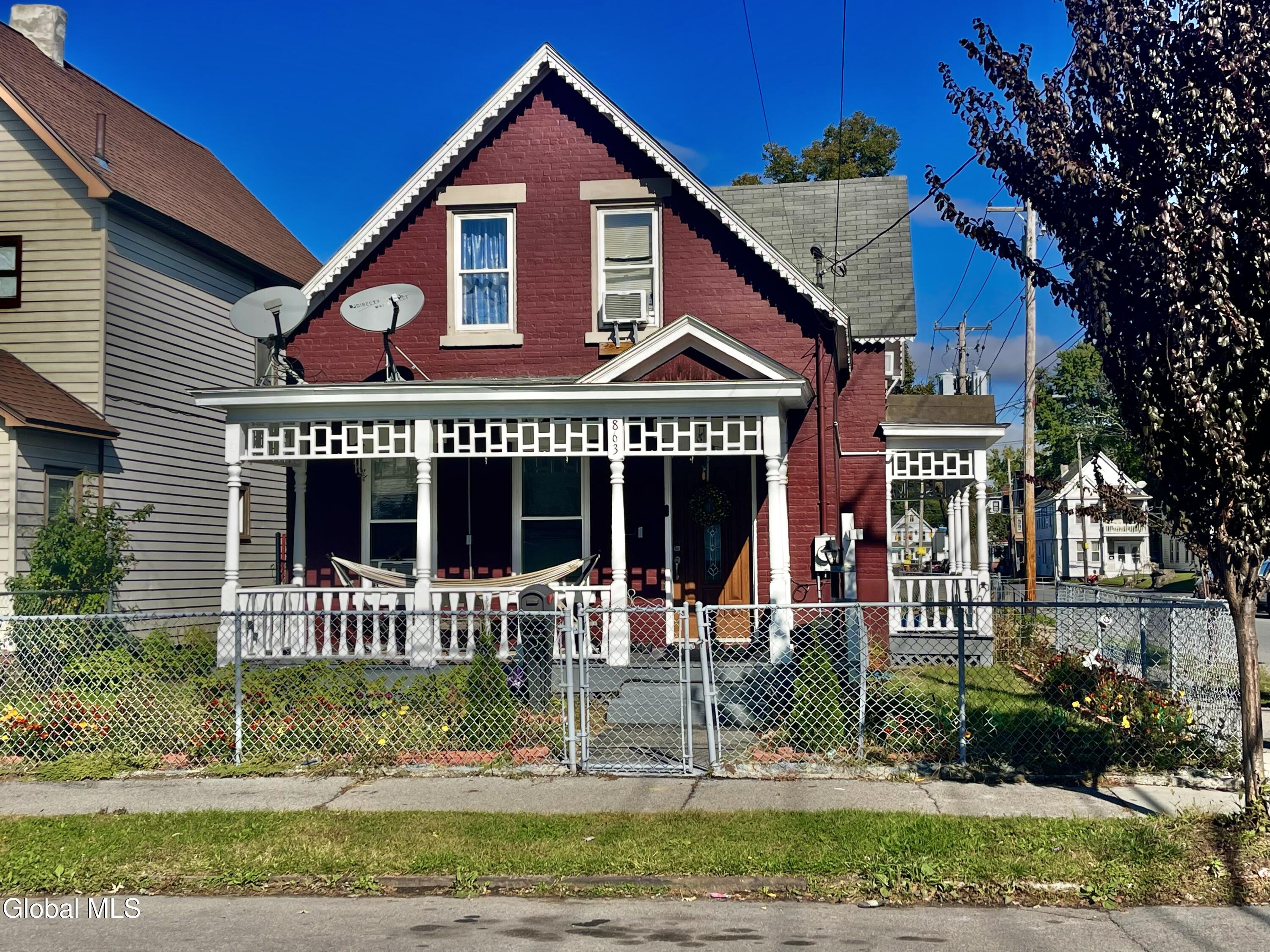 863 Emmett Street Schenectady NY 12307