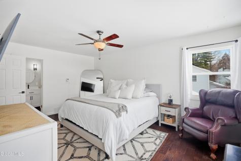 32 Friar Tuck Way Saratoga Springs NY 12866