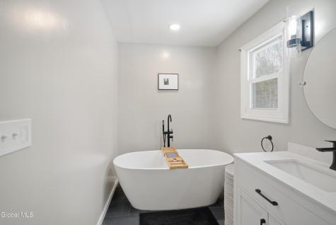 32 Friar Tuck Way Saratoga Springs NY 12866