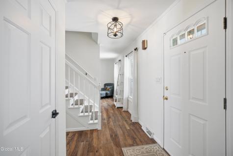 32 Friar Tuck Way Saratoga Springs NY 12866