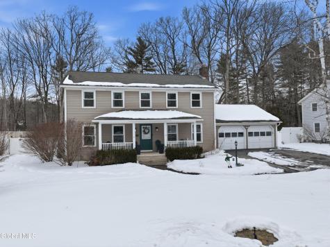 32 Friar Tuck Way Saratoga Springs NY 12866