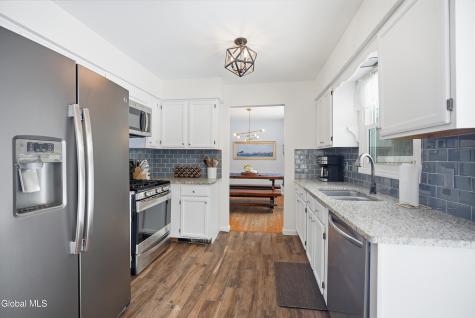 32 Friar Tuck Way Saratoga Springs NY 12866