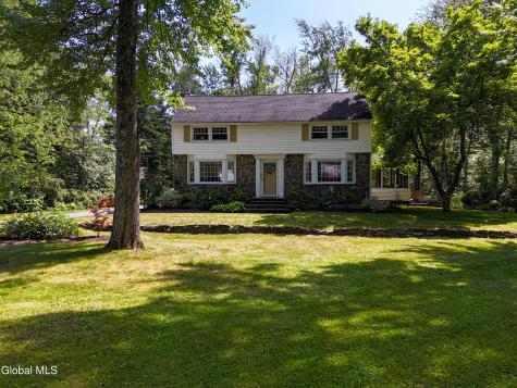 2270 Stuyvesant Drive Niskayuna NY 12309
