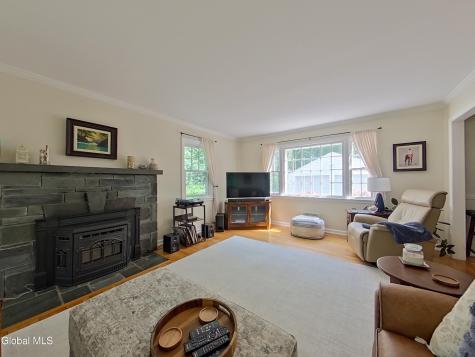 2270 Stuyvesant Drive Niskayuna NY 12309