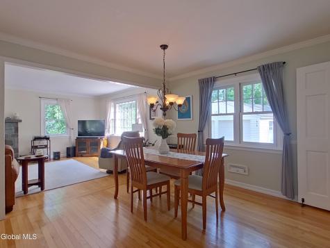 2270 Stuyvesant Drive Niskayuna NY 12309