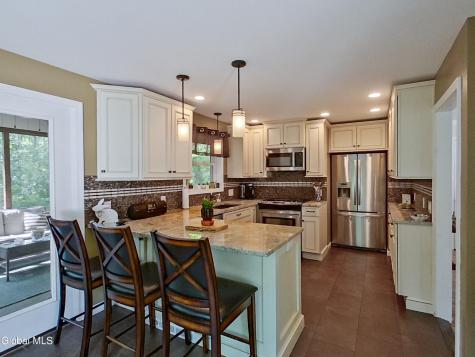 2270 Stuyvesant Drive Niskayuna NY 12309