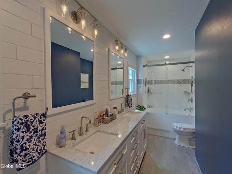 2270 Stuyvesant Drive Niskayuna NY 12309