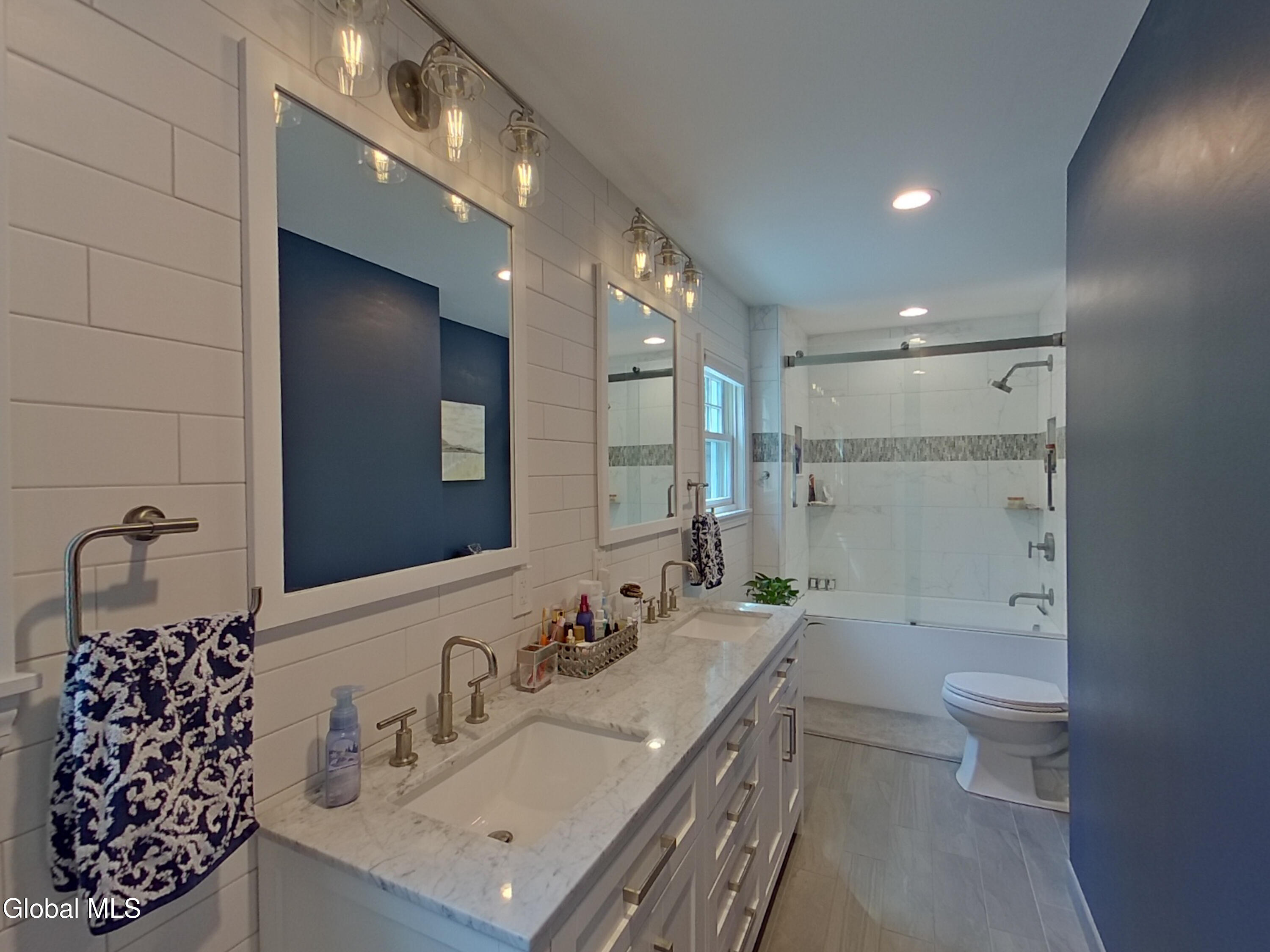 2270 Stuyvesant Drive Niskayuna NY 12309