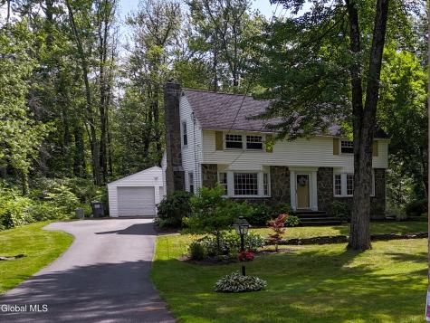2270 Stuyvesant Drive Niskayuna NY 12309