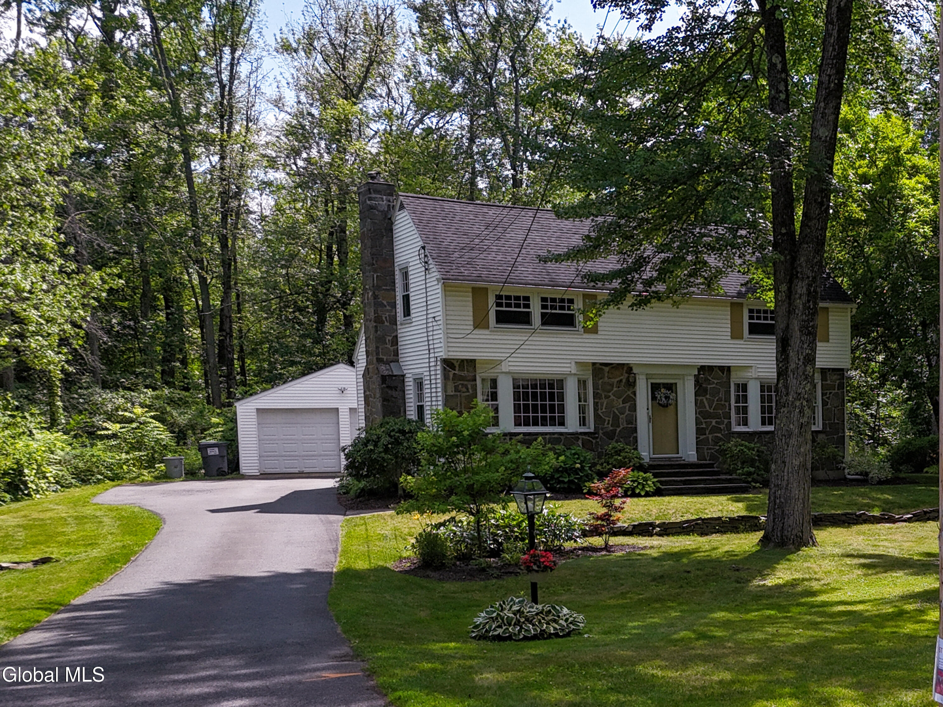 2270 Stuyvesant Drive Niskayuna NY 12309