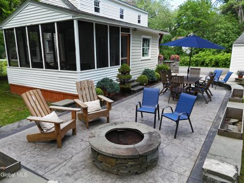 2270 Stuyvesant Drive Niskayuna NY 12309