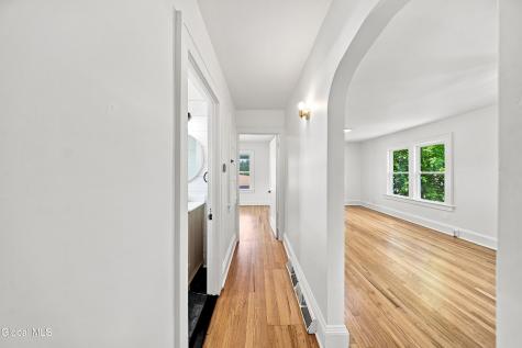 383 Vley Road Glenville NY 12302