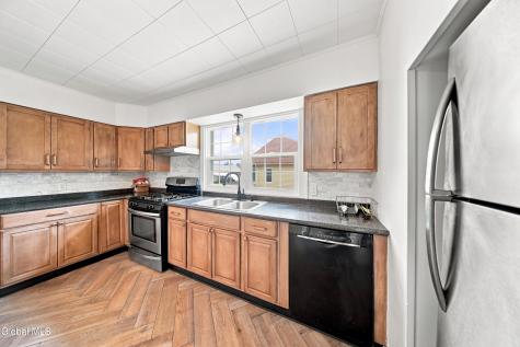 383 Vley Road Glenville NY 12302