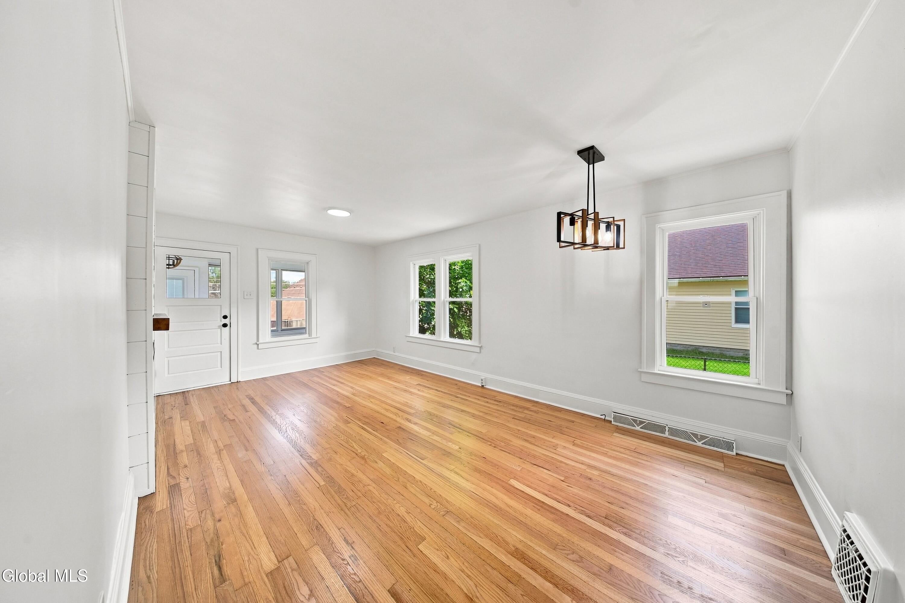 383 Vley Road Glenville NY 12302