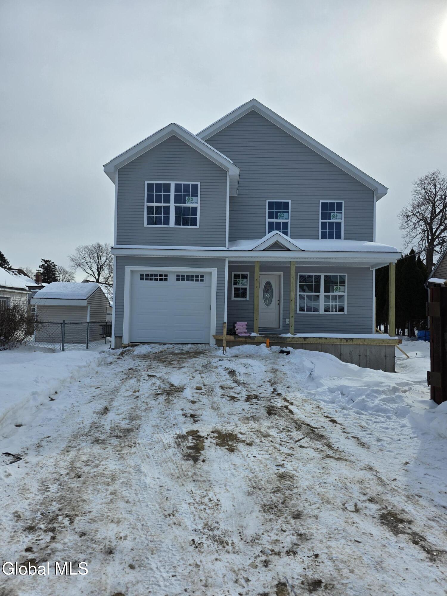 2104 Pinelawn Avenue Schenectady NY 12306