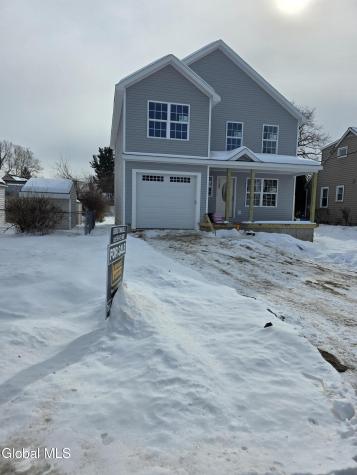 2104 Pinelawn Avenue Schenectady NY 12306