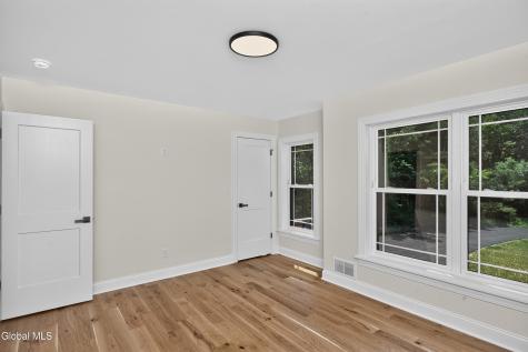 25 Maybrook Drive Glenville NY 12302