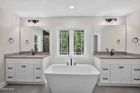 25 Maybrook Drive Glenville NY 12302