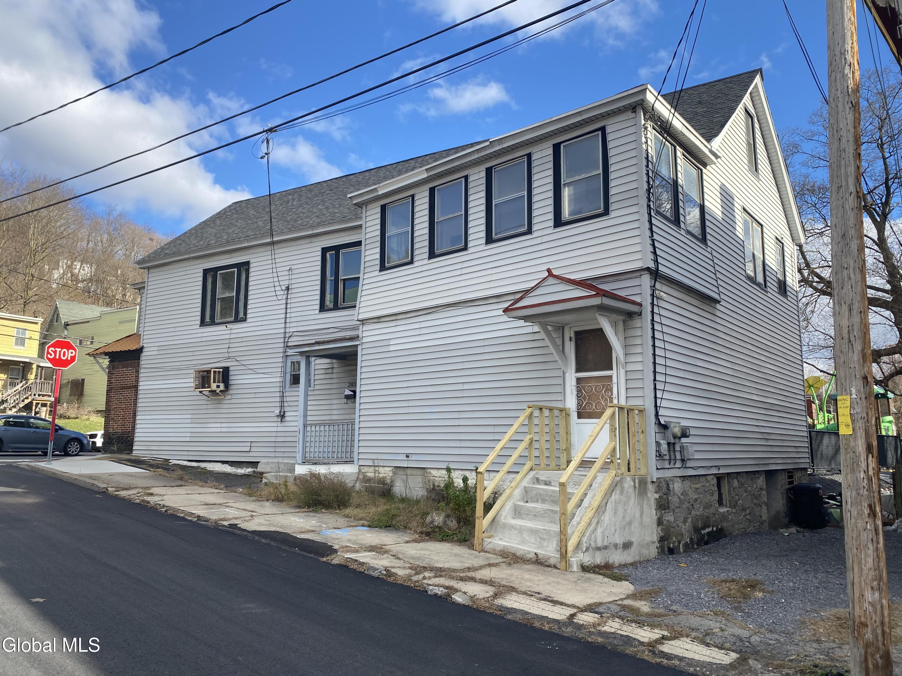 283 E Main Street Amsterdam NY 12010