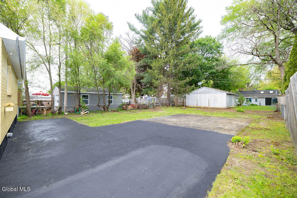 1782 Fiero Avenue Schenectady NY 12303
