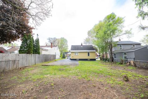 1782 Fiero Avenue Schenectady NY 12303