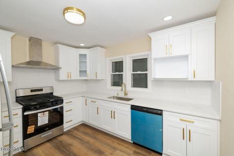 1782 Fiero Avenue Schenectady NY 12303