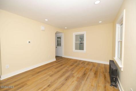 1782 Fiero Avenue Schenectady NY 12303