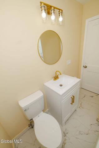 1782 Fiero Avenue Schenectady NY 12303